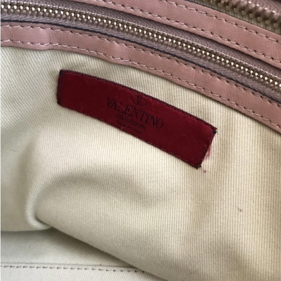 Valentino Garavani Rockstud leather tote - Picture 10 of 12